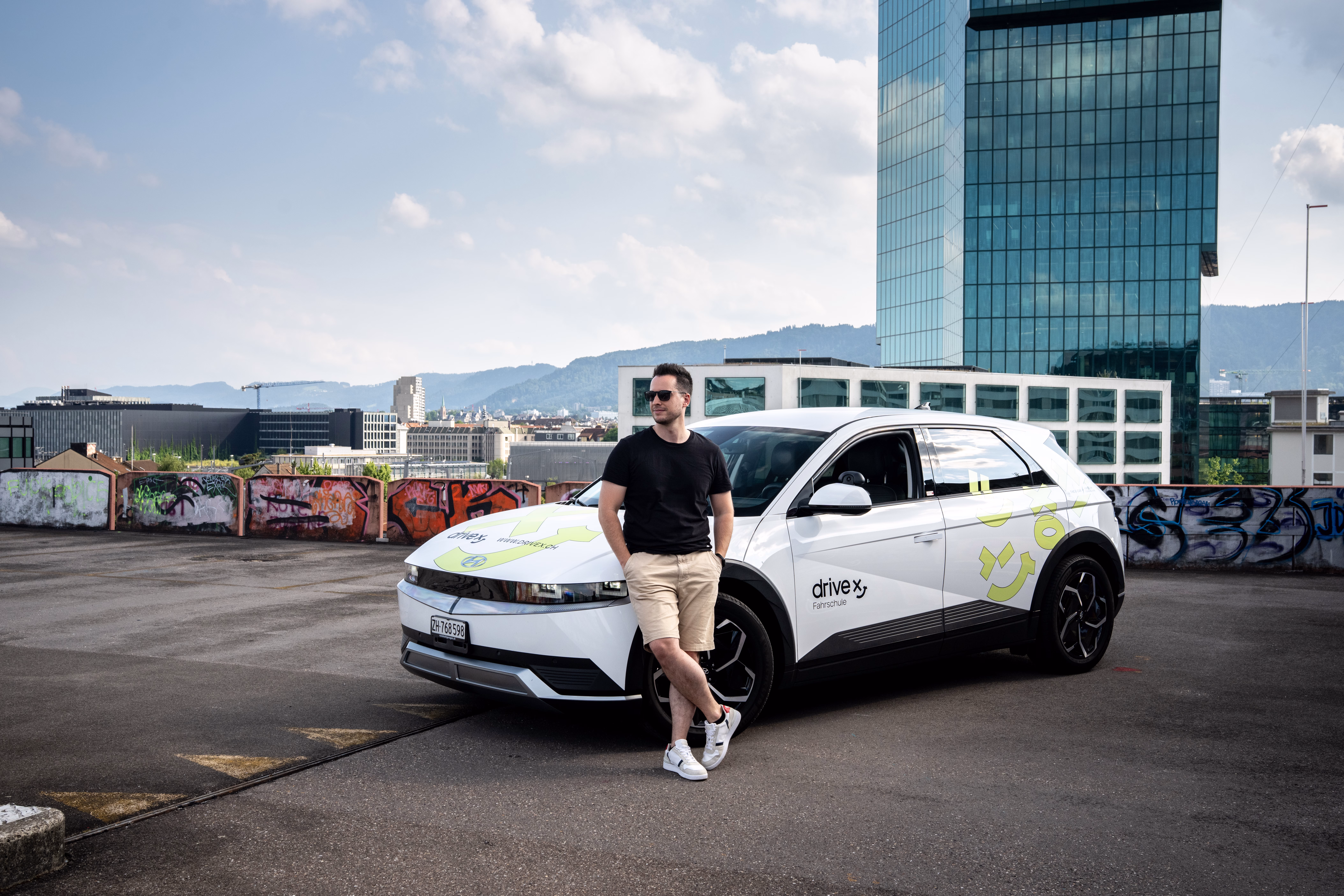DriveX Fahrzeug im Glattal
